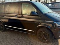 Second-hand VW Multivan Generation Six 204 CP (150 kW) 2021 Negru Monovolum