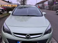 Używany Opel Astra 110 KM (80 kW) 2013 Zielony Kombi