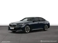 Gebraucht BMW 550e M Sport 489 PS (359 kW) 2025 Schwarz Limousine