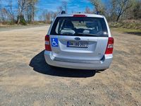 Gebraucht Kia Carnival EX 185 PS (136 kW) 2007 Silber Van / Kleinbus