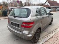 Gebraucht Mercedes B170 116 PS (85 kW) 2006 Braun Van / Kleinbus