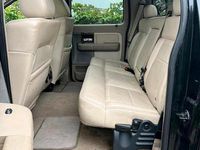 Second-hand Ford V8 301 CP (221 kW) 2004 Negru SUV