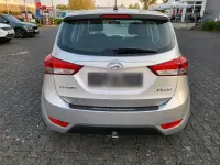 Gebraucht Hyundai ix20 90 PS (66 kW) 2015 Silber Kleinwagen