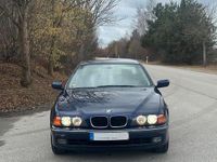 Gebraucht BMW 525 143 PS (105 kW) 1998 Blau Limousine