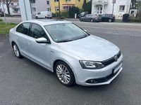 Gebraucht VW Jetta Highline 150 PS (110 kW) 2013 Silber Limousine