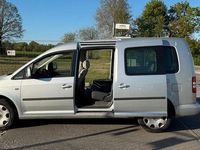 Second-hand VW Caddy 102 CP (75 kW) 2011 Argintiu Monovolum