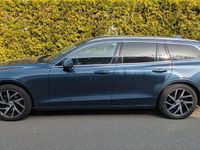 Gebraucht Volvo V60 190 PS (139 kW) 2018 Blau Kombi