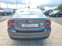 Usado Fiat Tipo Pop 95 CV (69 kW) 2017 Gris Berlina