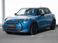 Gebraucht Mini Cooper Classic 136 PS (100 kW) 2023 Island blue metallic Kleinwagen