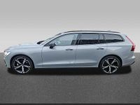 Gebraucht Volvo V60 145 PS (106 kW) 2025 Kombi