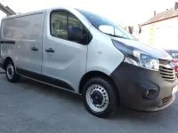Gebraucht Opel Vivaro 95 PS (69 kW) 2018 Silber Van / Kleinbus