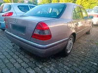 Gebraucht Mercedes C250 Elegance 116 PS (85 kW) 1993 Gold Limousine