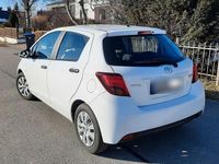 Gebraucht Toyota Yaris 69 PS (50 kW) 2016 Weiß Kleinwagen