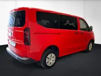 Neu VW Caravelle 150 PS (110 kW) 2026 Rot Van