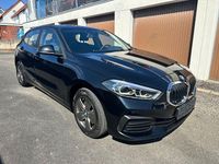 Gebraucht BMW 118 Performance 150 PS (110 kW) 2022 Schwarz Kleinwagen