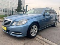 Gebraucht Mercedes E220 170 PS (125 kW) 2010 Blau Kombi