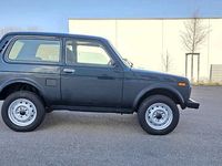 Gebraucht Lada niva 83 PS (61 kW) 2009 SUV