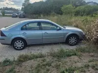 Gebraucht Ford Mondeo Futura 125 PS (91 kW) 2003 Silber Limousine
