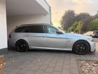 Gebraucht BMW 330 204 PS (150 kW) 2010 Silber Kombi