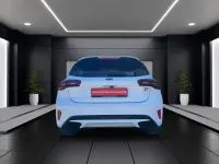 Używany Ford Focus ST 280 KM (205 kW) 2022 Biały Sedan/Limuzyna