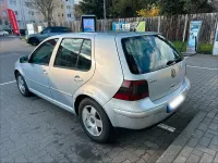Usata VW Golf IV 90 CV (66 kW) 2000 Argento Berlina