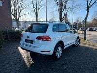 Gebraucht VW Touareg 204 PS (150 kW) 2011 Weiß SUV