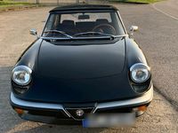 Gebraucht Alfa Romeo Spider 126 PS (92 kW) 1985 Schwarz Cabrio