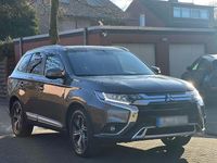 Gebraucht Mitsubishi Outlander 150 PS (110 kW) 2019 Braun SUV