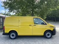 Gebraucht VW T6.1 150 PS (110 kW) 2021 Gelb Van