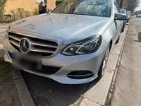 Second-hand Mercedes E300 231 CP (169 kW) 2013 Albastru Berlinǎ