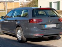 Gebraucht VW Passat 190 PS (139 kW) 2018 Grau Kombi