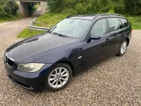 Gebraucht BMW 318 143 PS (105 kW) 2007 Blau Kombi