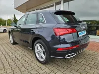 Używany Audi Q5 S-Line 252 KM (185 kW) 2020 Niebieski SUV