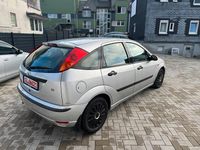 Gebraucht Ford Focus 101 PS (74 kW) 2004 Silber Limousine