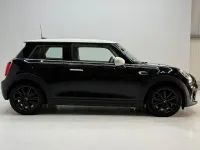 Käytetty Mini Cooper D Pepper 116 HP (85 kW) 2018 Musta Viistoperä