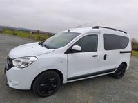 Gebraucht Dacia Dokker Lauréate 116 PS (85 kW) 2017 Weiß Van / Kleinbus