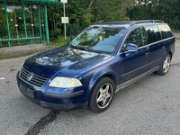 Gebraucht VW Passat 131 PS (96 kW) 2004 Blau Kombi