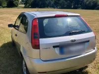 Gebraucht Ford Fiesta 70 PS (51 kW) 2005 Silber Kleinwagen