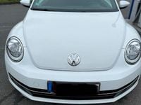 Gebraucht VW Beetle Design 105 PS (77 kW) 2014 Weiß Kleinwagen
