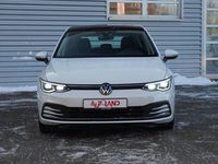 Gebraucht VW Golf VII Style 150 PS (110 kW) 2020 Pure white Limousine