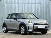 Gebraucht Mini Cooper Essential 136 PS (100 kW) 2022 Melting silver iii Kleinwagen