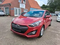 Gebraucht Hyundai i30 2012 Rot Kleinwagen