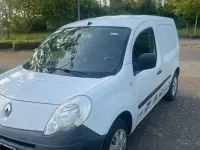 Gebraucht Renault Kangoo 70 PS (51 kW) 2010 Weiß Van / Kleinbus