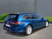 Gebraucht VW Passat Business 150 PS (110 kW) 2022 Blau Kombi