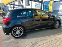 gebraucht Mercedes A180 -BenzAMG-Line Top Zustand Teilleder