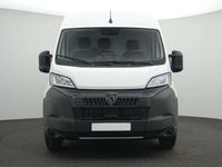Gebraucht Peugeot Boxer 140 PS (102 kW) 2025 Kaolinweiß Van