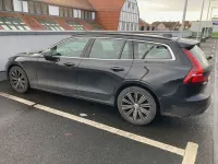 Gebraucht Volvo V60 Core 163 PS (119 kW) 2023 Schwarz Kombi