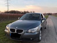 Gebraucht BMW 523 177 PS (130 kW) 2005 Grau Limousine