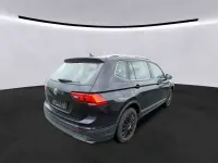 Gebraucht VW Tiguan Allspace Comfortline 150 PS (110 kW) 2021 Deep black perleffekt SUV