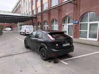 Gebraucht Ford Focus Viva 101 PS (74 kW) 2010 Schwarz Limousine